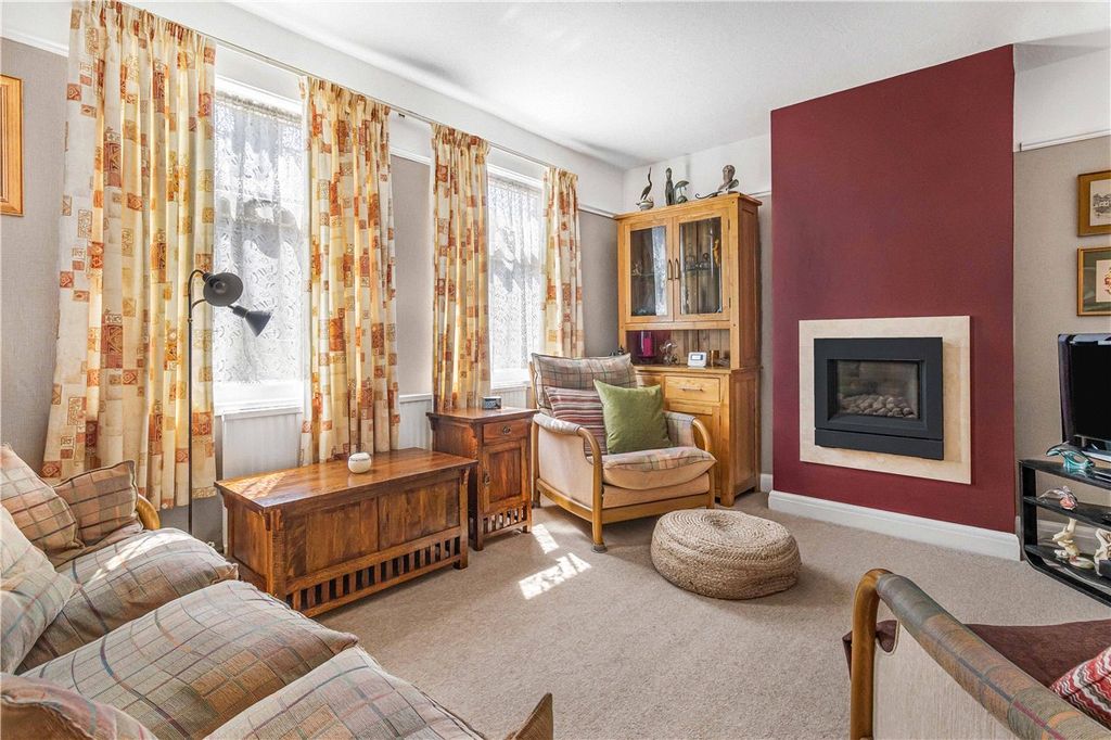 Property photo 3 of 17 Picture No. 04