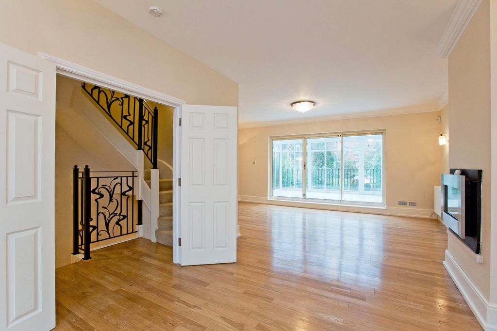 Property photo 1 of 10 5030090