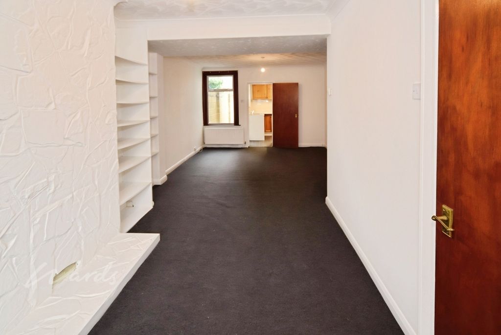 Property photo 3 of 10 Albany Lounge 1