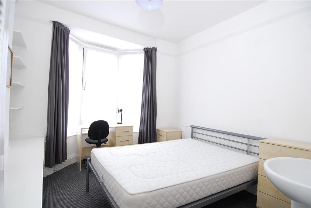 Property photo 1 of 12 12Glenparkave005.Jpg