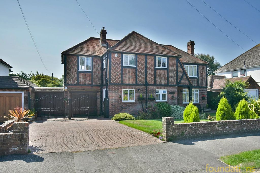 Property photo 1 of 26