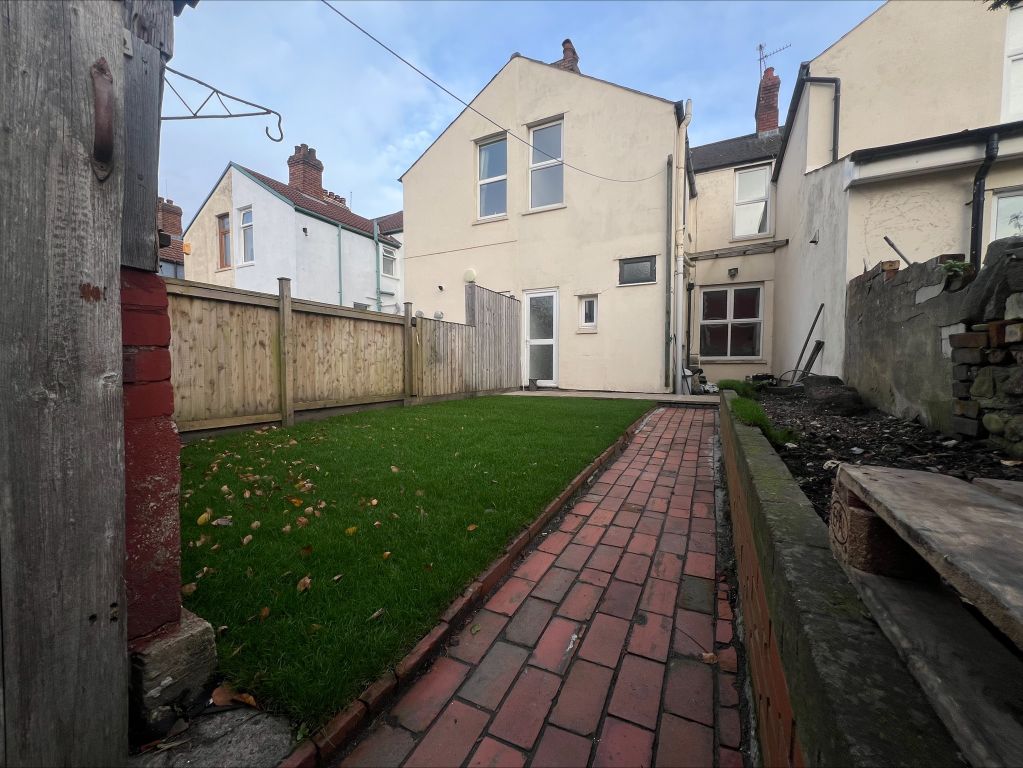 Property photo 2 of 19