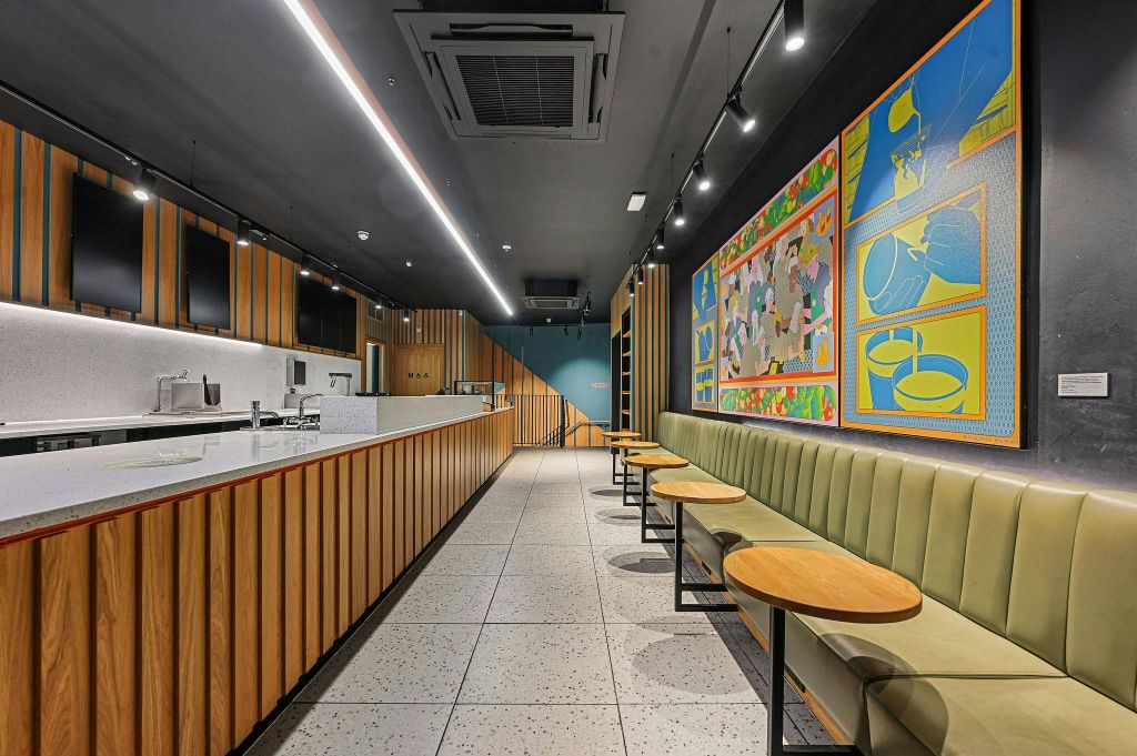 Property photo 2 of 6 Olbc131Shoreditchhighstreet2.Jpg