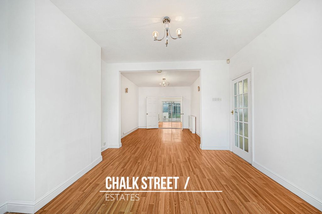 Property photo 1 of 37