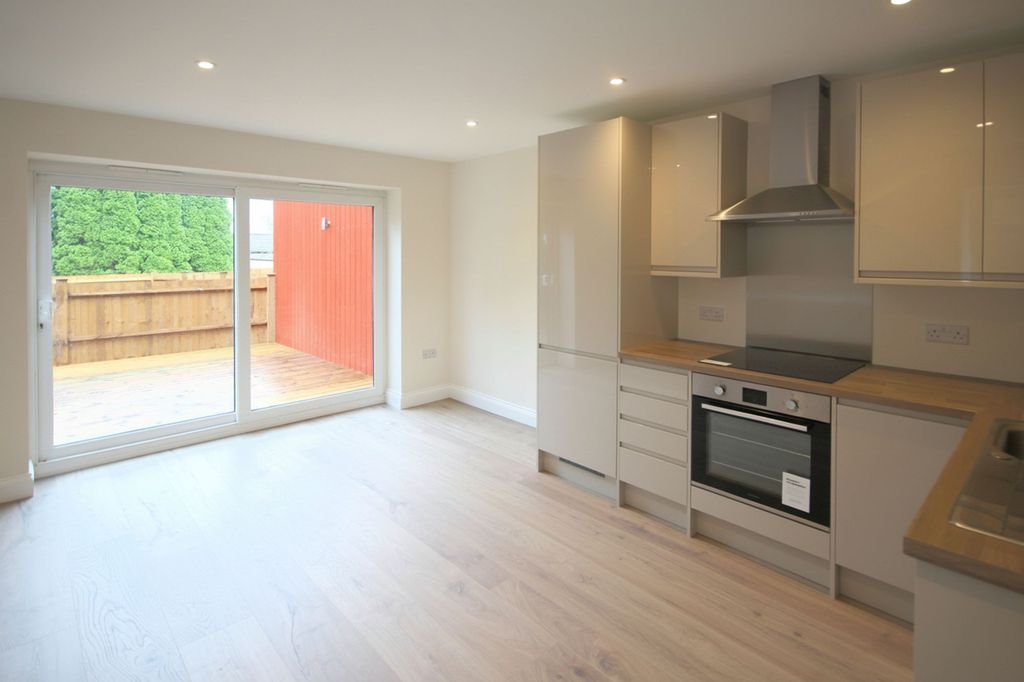 Property photo 1 of 4