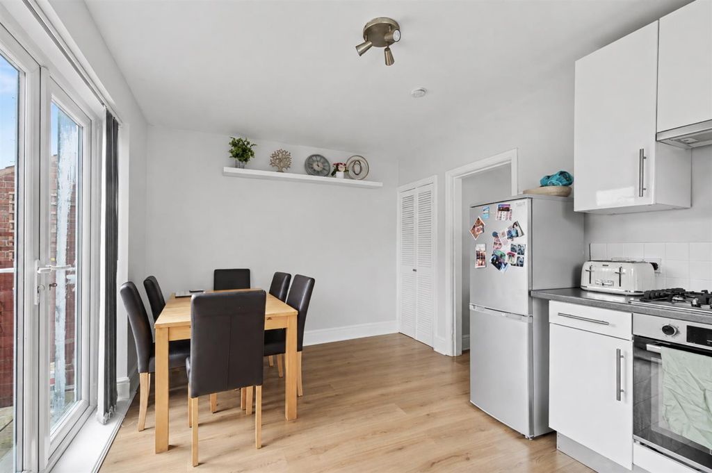 Property photo 3 of 15 Kitchen Diner_3.Jpeg