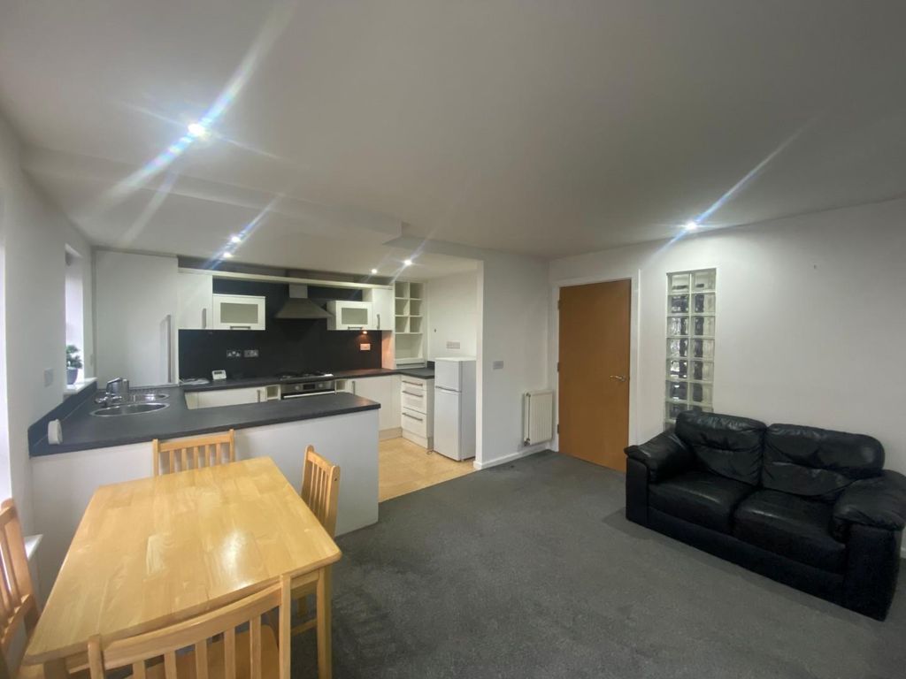 Property photo 1 of 9 2.Jpg