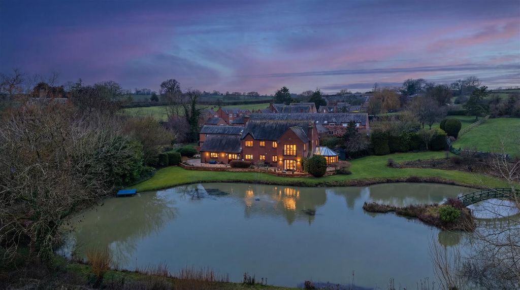 Property photo 1 of 48 1