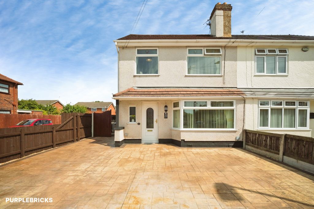 Property photo 1 of 28