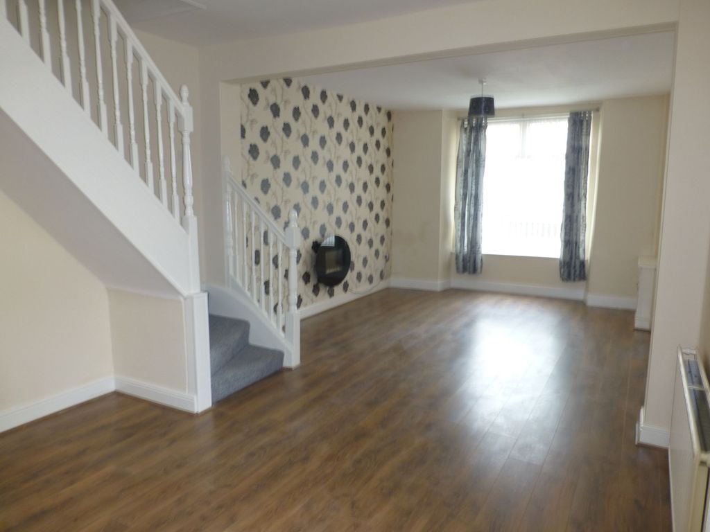 Property photo 2 of 11 Living Room 2