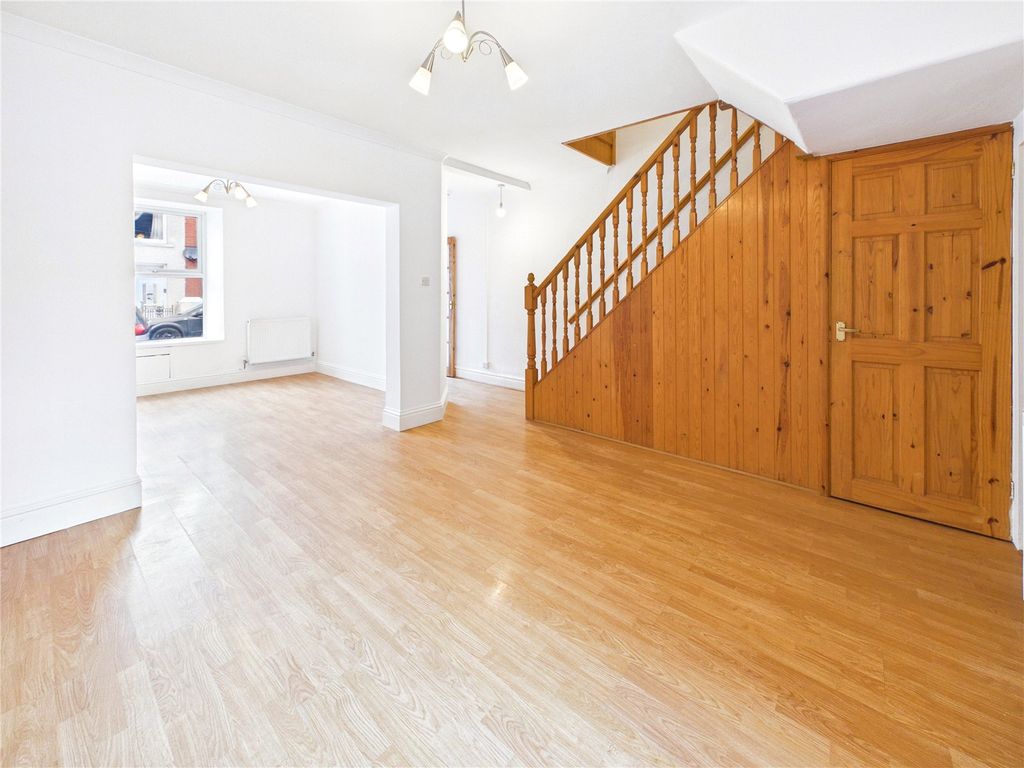 Property photo 2 of 27 Picture No. 39