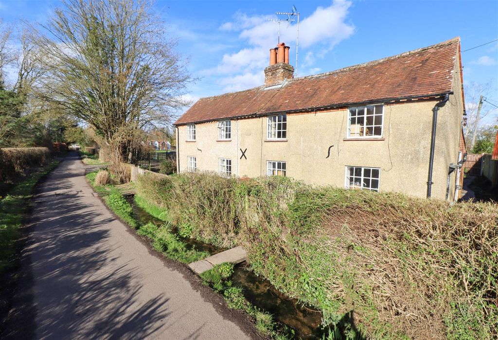 Property photo 1 of 19 Front