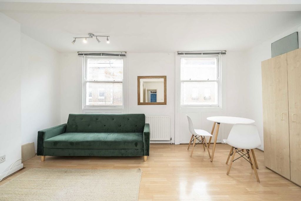 Property photo 1 of 4