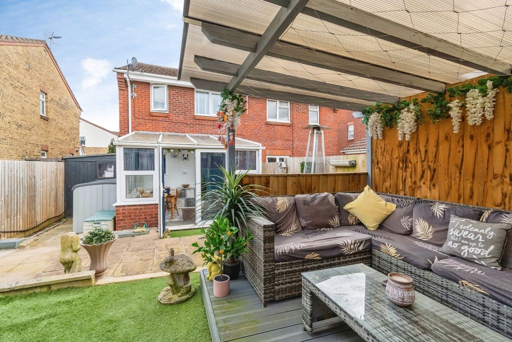 Property photo 1 of 19 Pbox-Img.Jpg