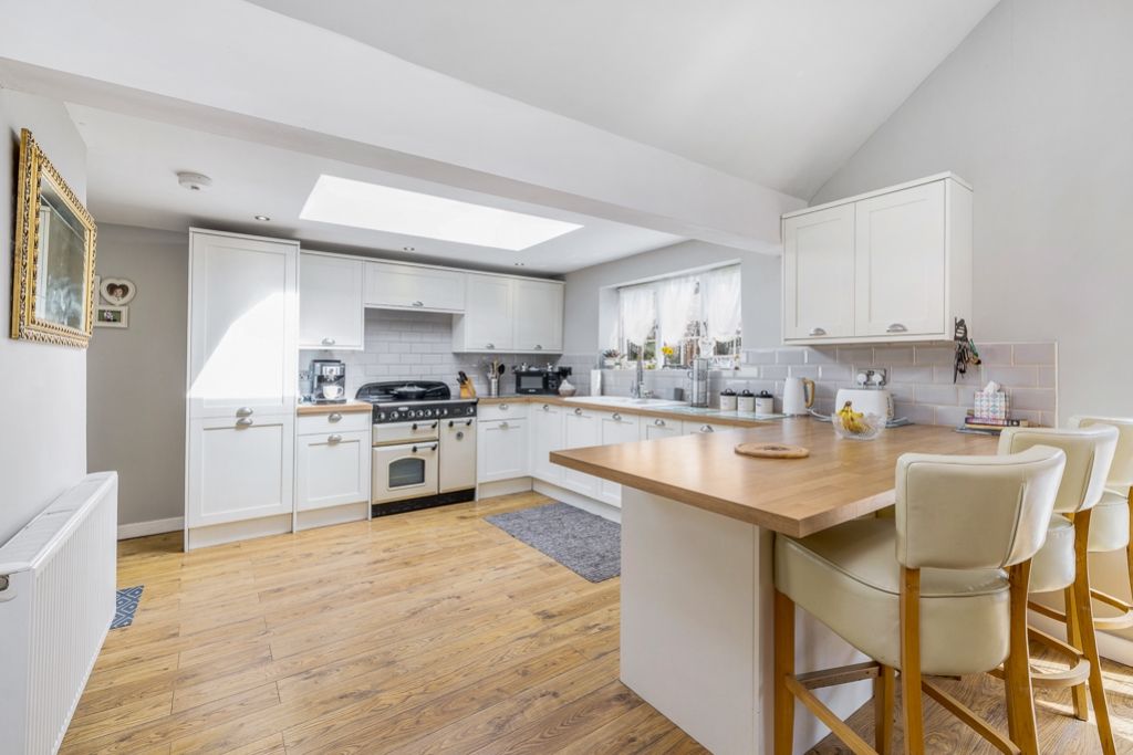 Property photo 3 of 37 The Stables (Swineshead)-28
