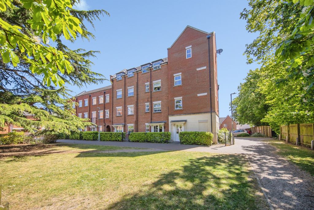 Property photo 1 of 10