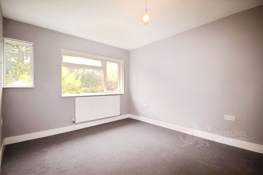 Property photo 3 of 8 Bedroom