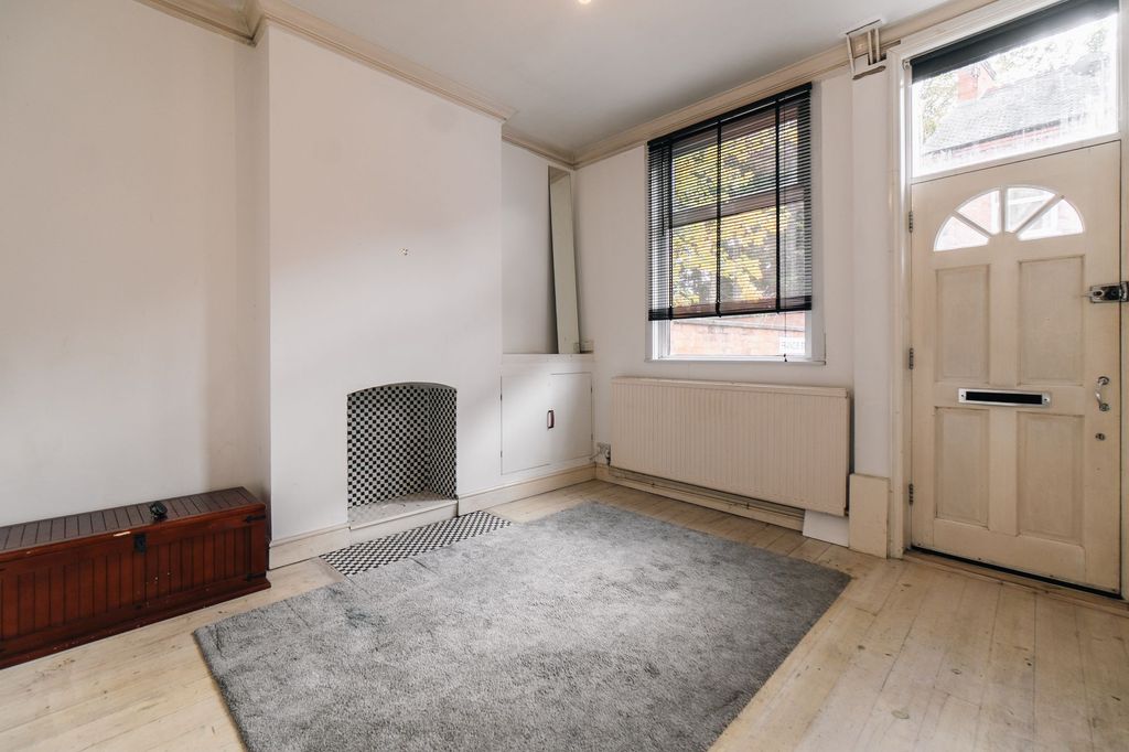 Property photo 3 of 20