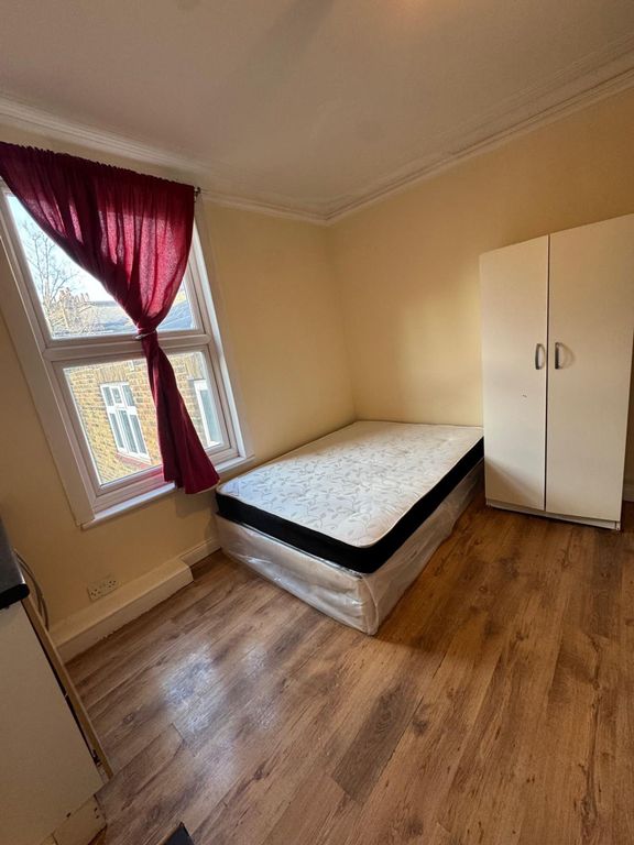 Property photo 1 of 4