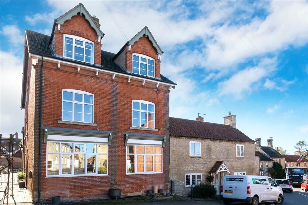 Property photo 1 of 22