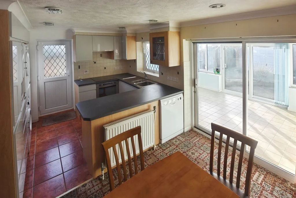 Property photo 3 of 22 Picture 3