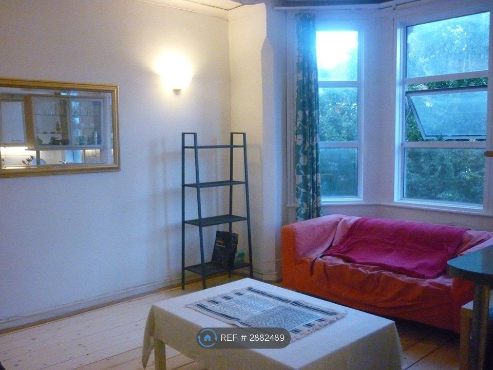Property photo 1 of 6 Living Room 1