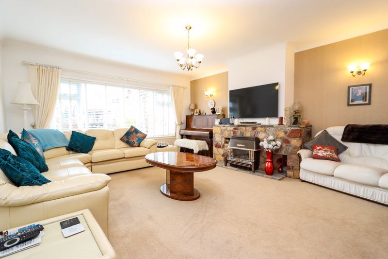 Property photo 2 of 19 Sitting Room