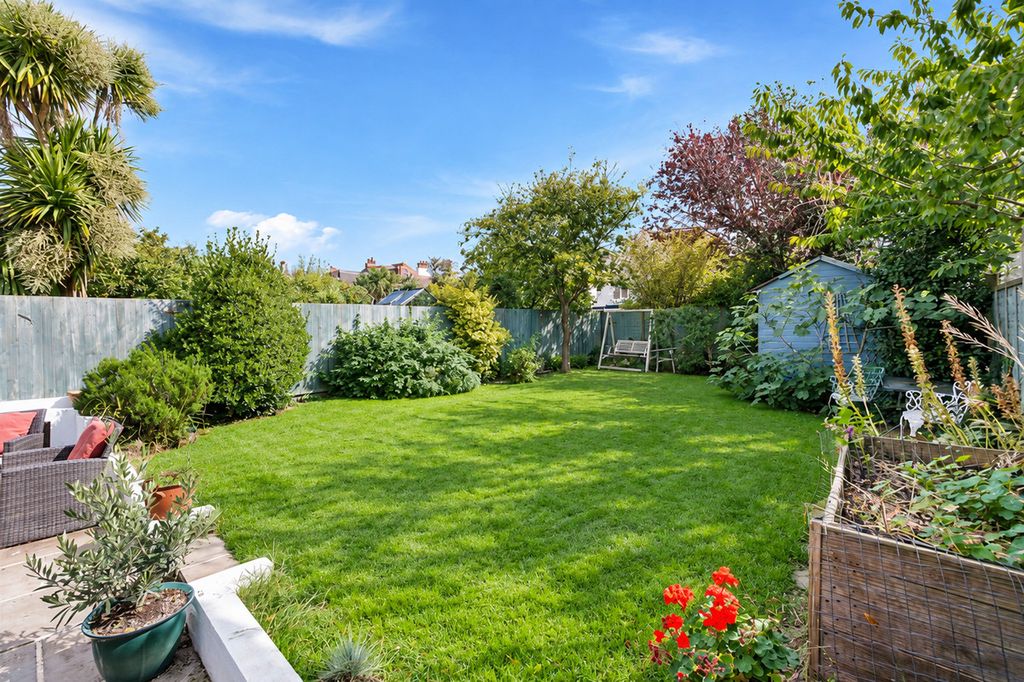 Property photo 2 of 15