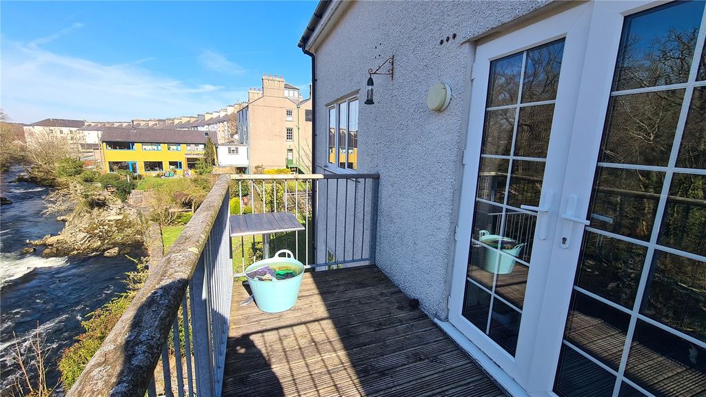 Property photo 1 of 26 Picture No. 08