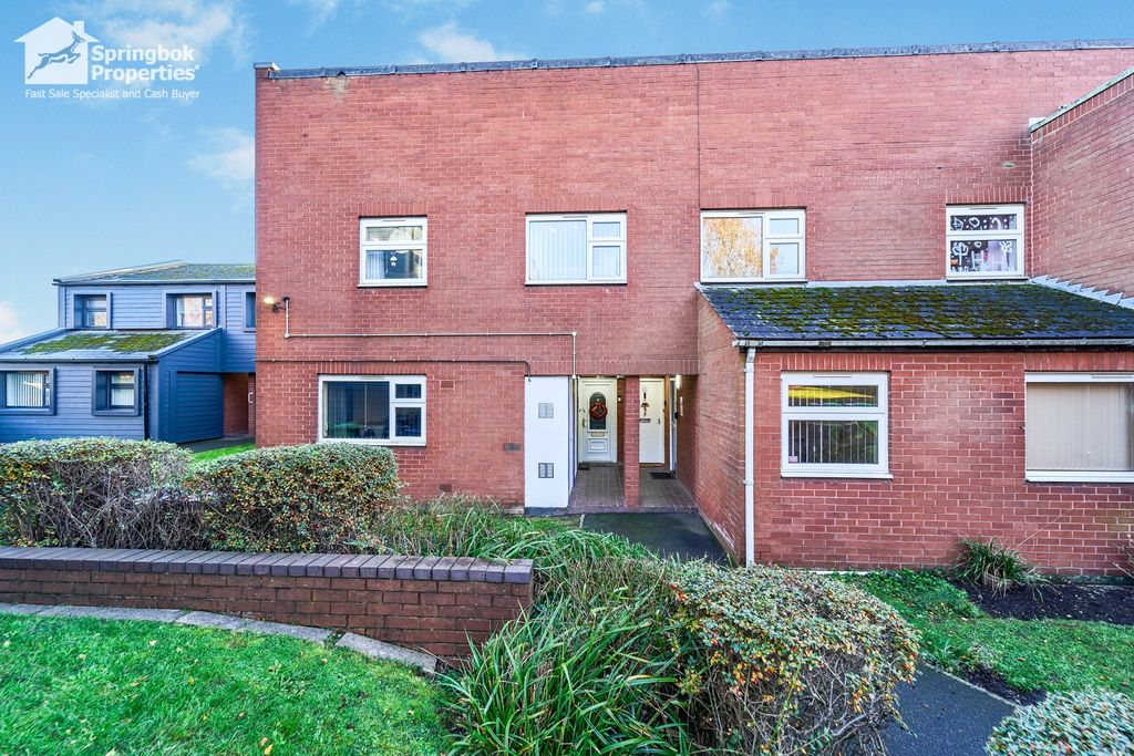 Property photo 1 of 10 Front View