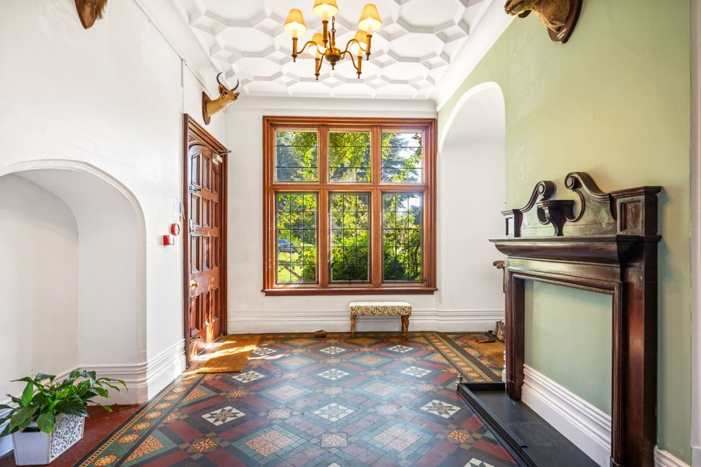 Property photo 2 of 13 Picture No. 15