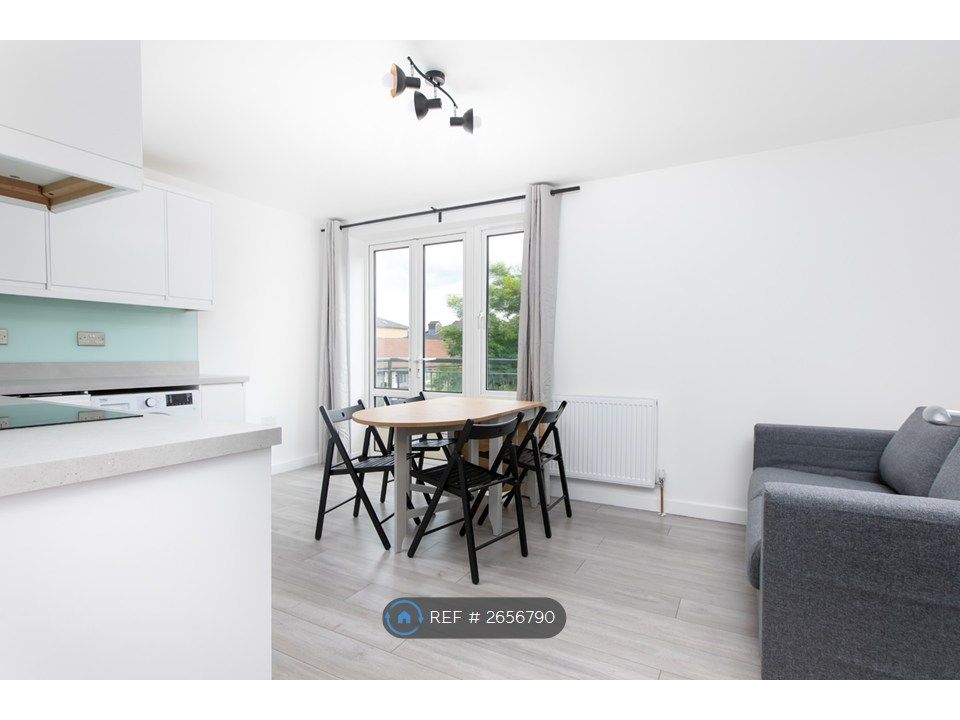 Property photo 2 of 9