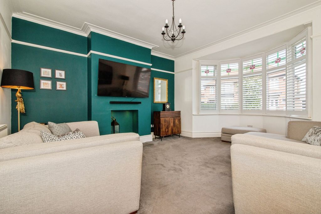 Property photo 3 of 12 Img_8769