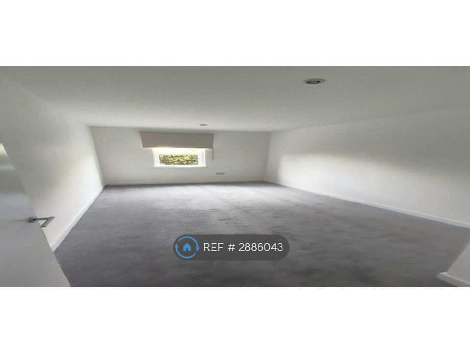 Property photo 2 of 6 Bedroom 2