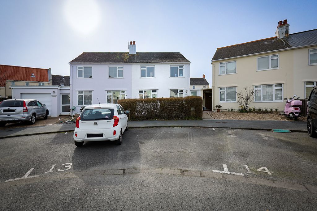 Property photo 2 of 18 Photo 1