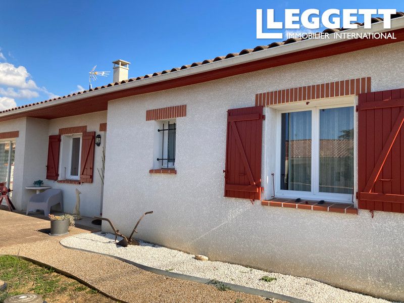 Property photo 2 of 10