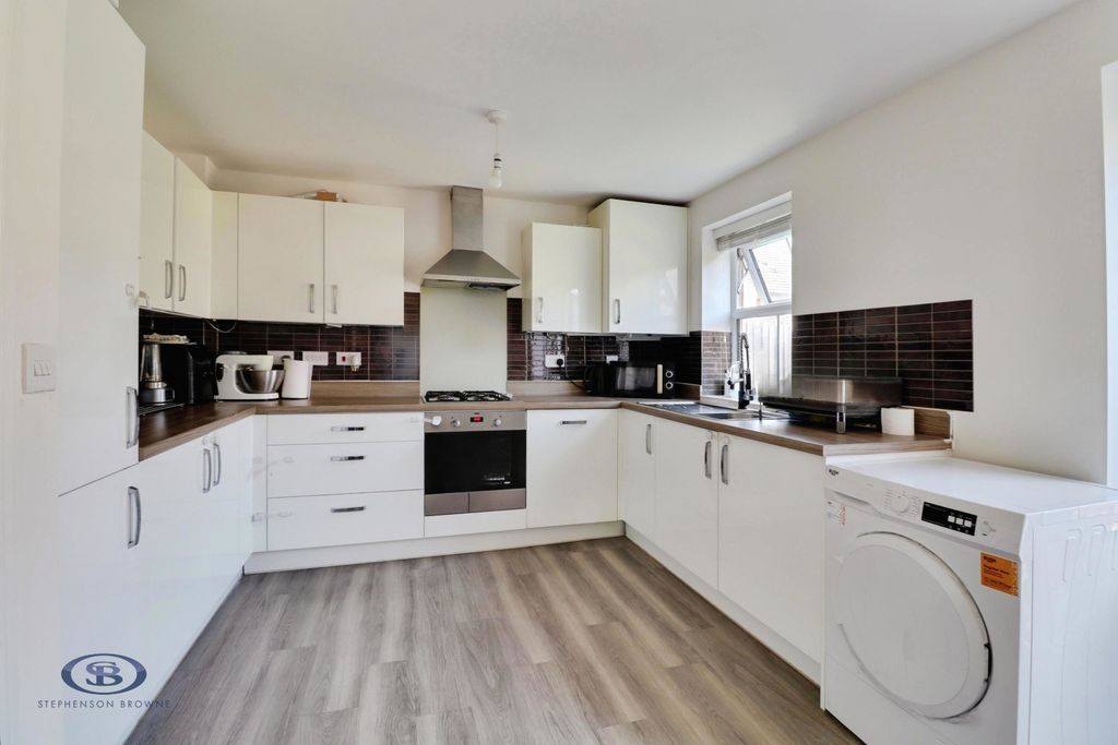 Property photo 2 of 18 Pbox-Img.Jpg
