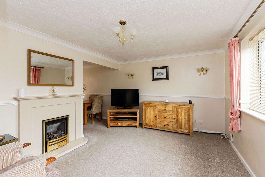 Property photo 3 of 22 Img_6561