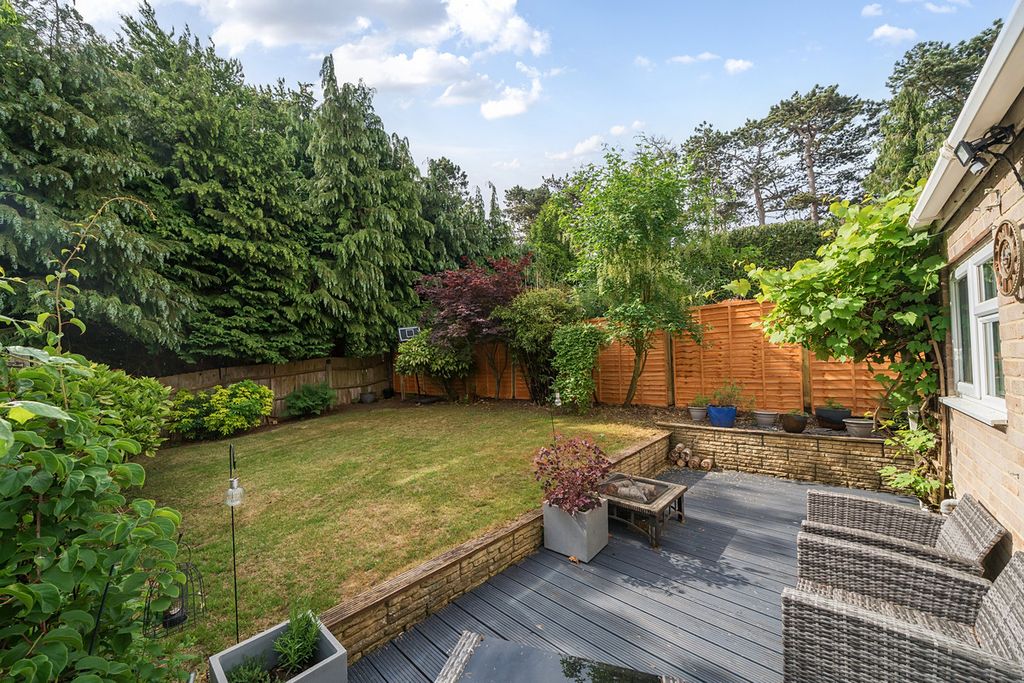 Property photo 2 of 21