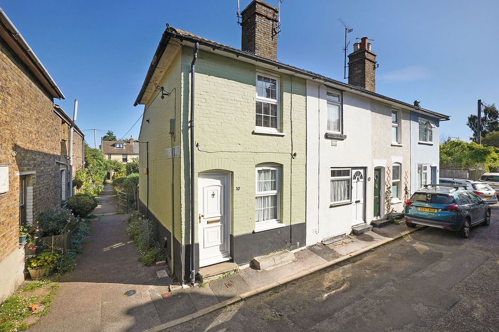 Property photo 2 of 16