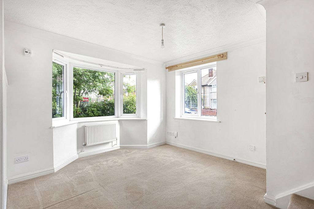 Property photo 2 of 10 Living Room