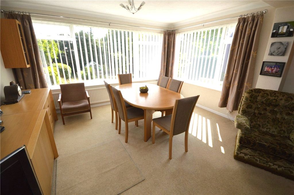 Property photo 3 of 16 Picture No. 30