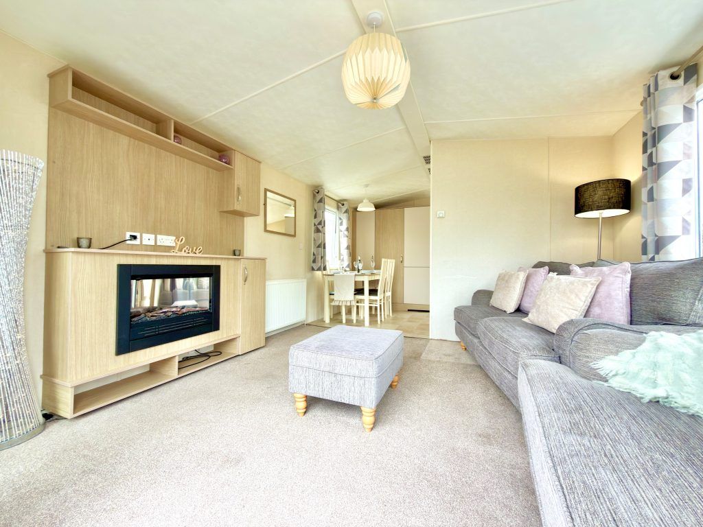 Property photo 1 of 13 Victory Echo 2017 Vs707717 142337228.Jpeg