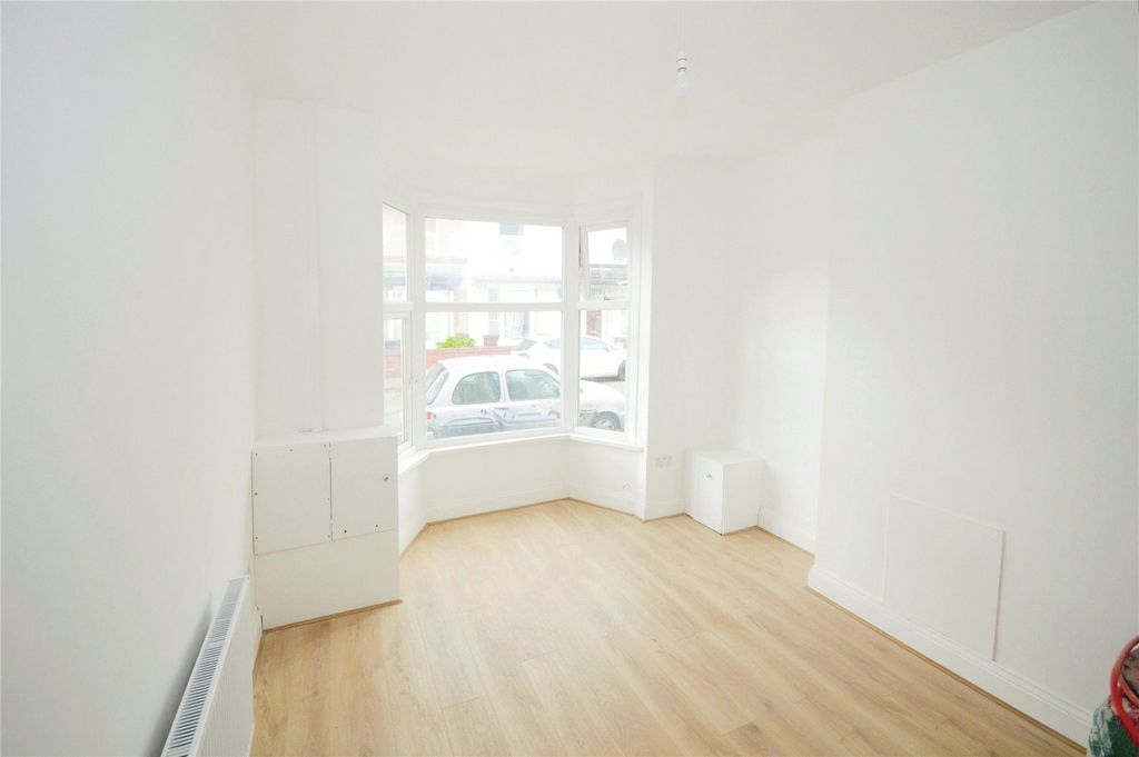 Property photo 3 of 8 Living Room