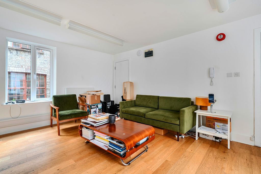 Property photo 3 of 13 1431725-3-6A0Adffc68A3A.Jpg