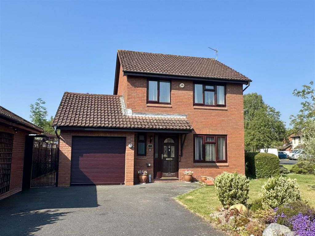 Property photo 1 of 19