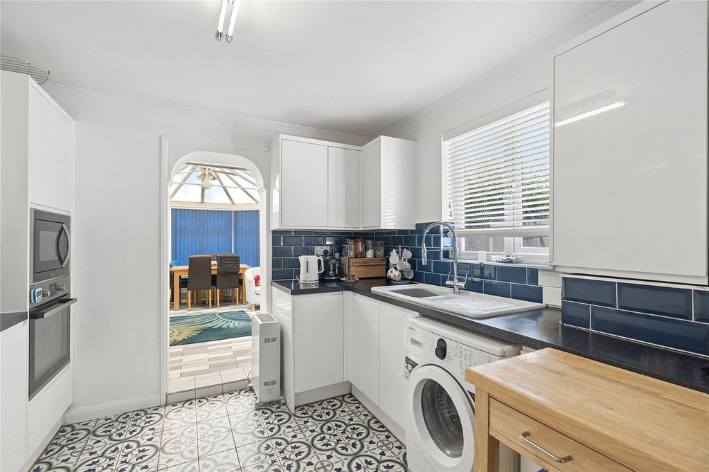Property photo 3 of 13 Kitchen