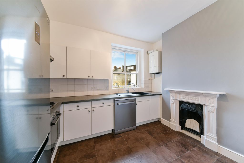 Property photo 3 of 8 Image