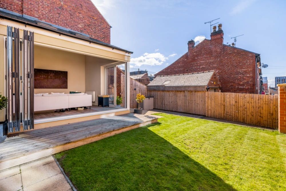 Property photo 3 of 32 47 West Parade (Lincoln)-12