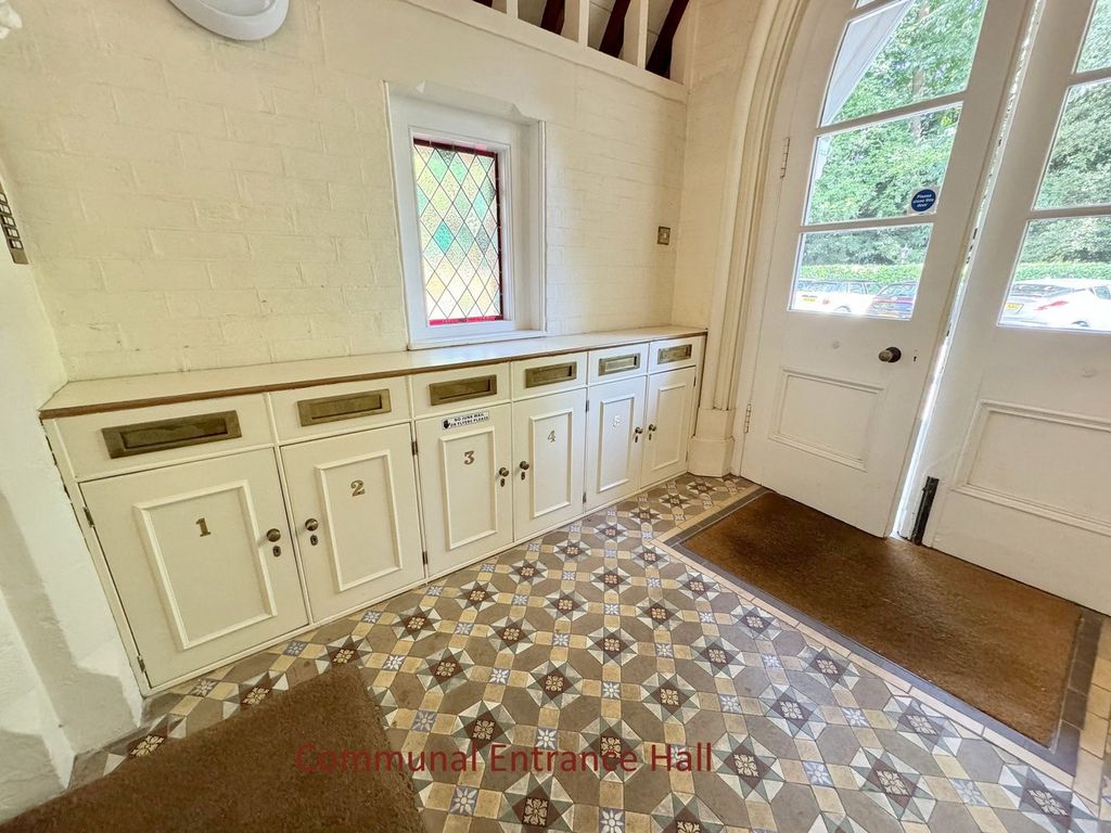 Property photo 3 of 25
